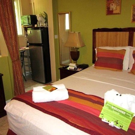 Narakiel'S Inn Roseau Ngoại thất bức ảnh