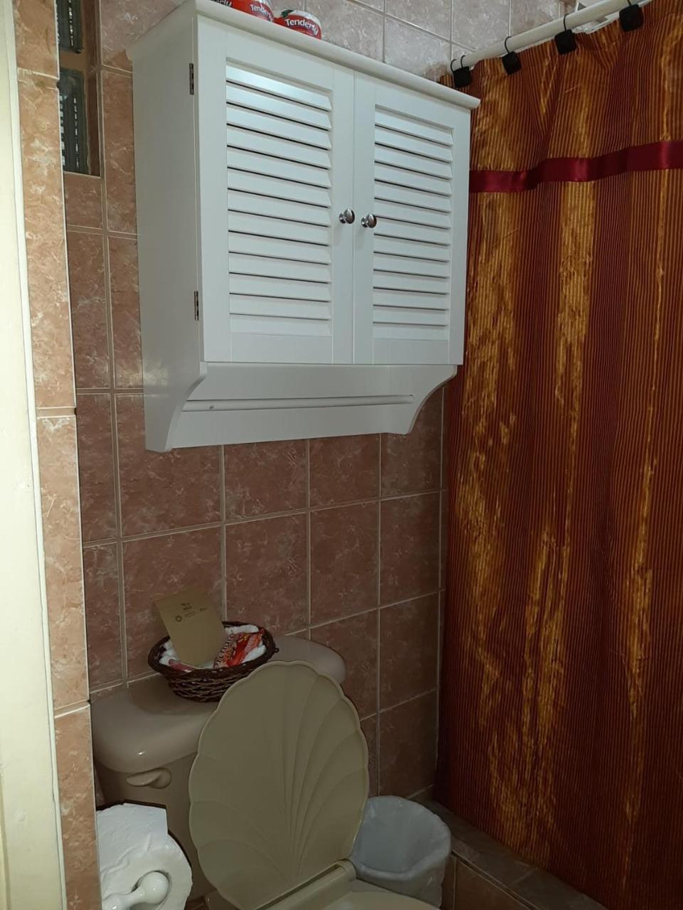 Narakiel'S Inn Roseau Ngoại thất bức ảnh